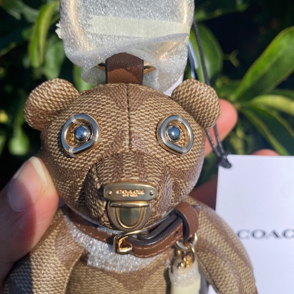 NWT  COACH signature Teddy bear Bag Charm bear - Picture 3 of 13